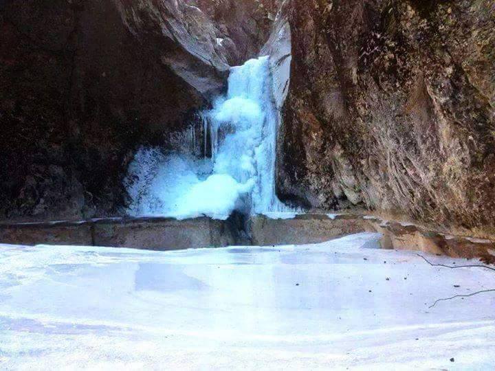 Kurdistan's 2016 bride, blanket of snow